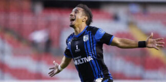 Camilo Sanvezzo regresa a Gallos